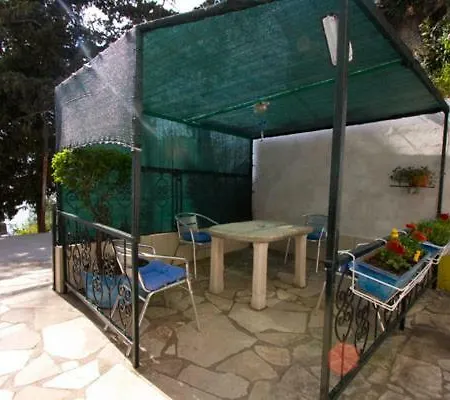 Apartament Jure Kelava Ravnice 2 Omiš