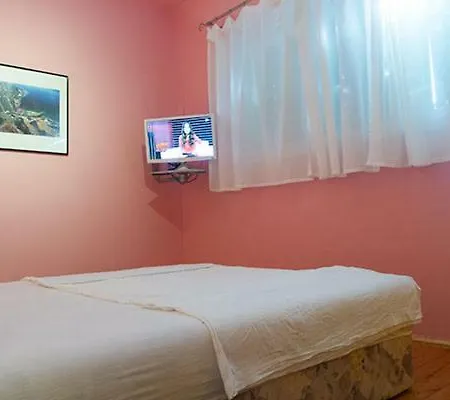 Jure Kelava Ravnice 2 Apartament